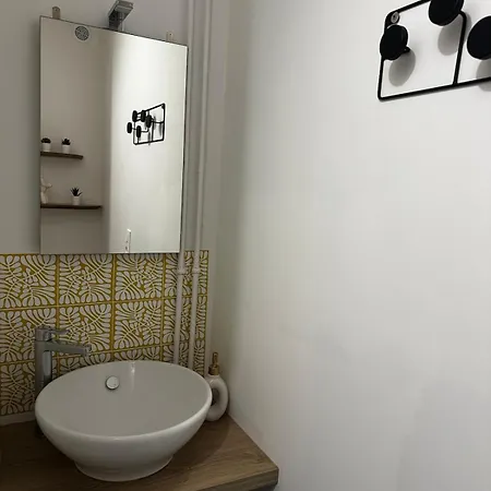 Biscuit Remois Lägenhet Reims